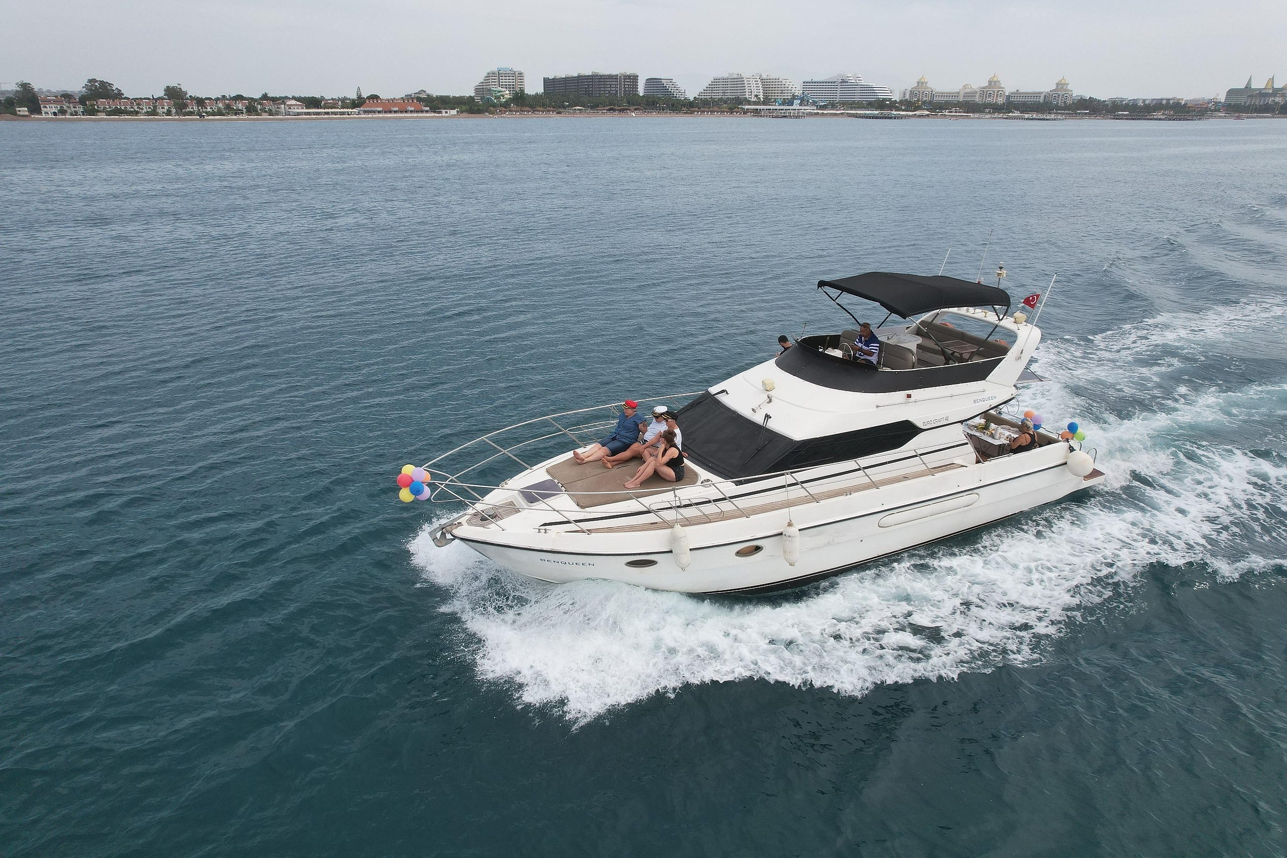 BENQUEEN VIP BOAT (Transfer included)